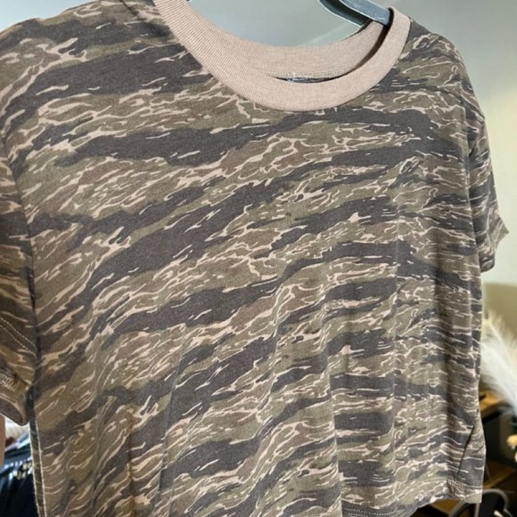 ALTERNATIVE APPAREL Cropped Boxy Tee, Camo, XS - Picture 4 of 7